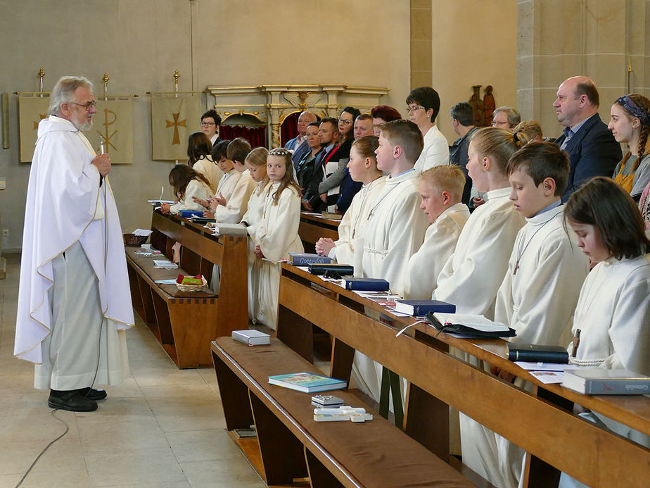 Dankgottesdienst der Kommunionkinder (Foto: Karl-Franz Thiede)